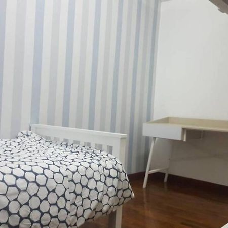 3Rooms 10Pax Mc 5 Star Hotel Sofa&Bed Mrt Mcd Axiata スリ・カンバンガン エクステリア 写真